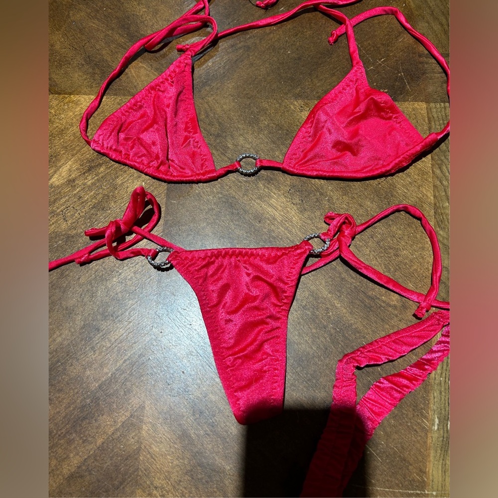 Pre-Owned Sexy Skimpy Photoshoot Worn Triangle Top Tie Side Thong Bikini & Bling - Picture 11 of 16